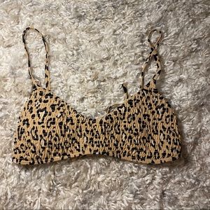 Scoop neck bikini top